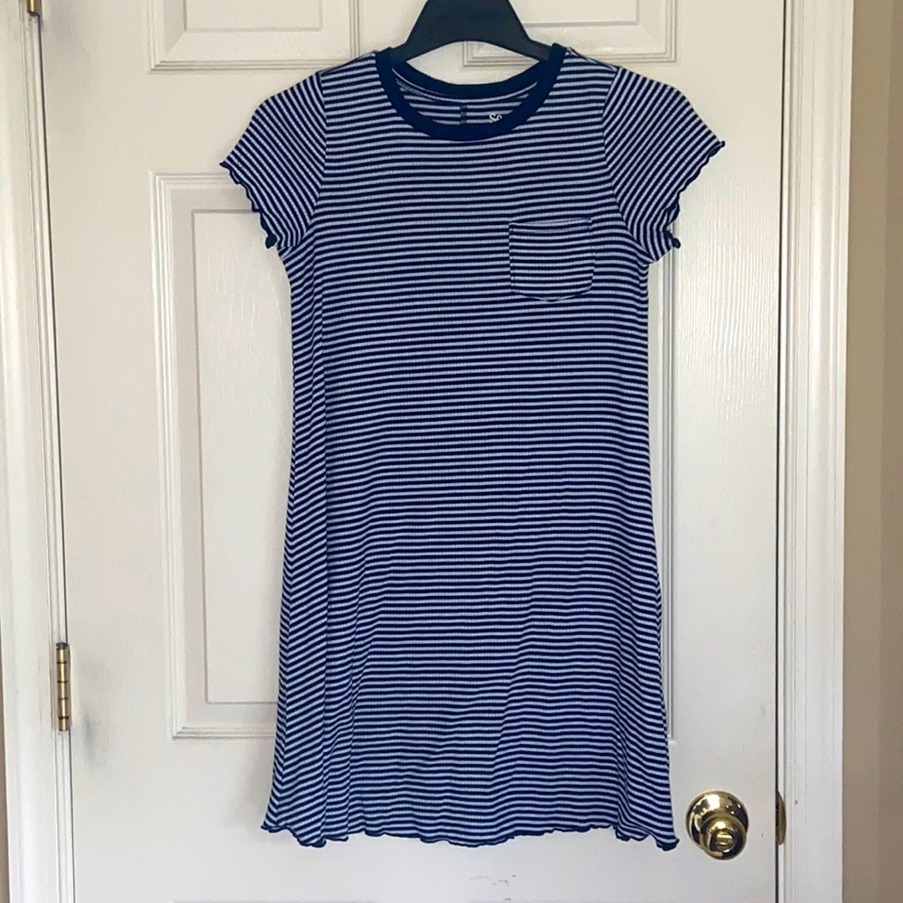 SO Women’s dress size extra small